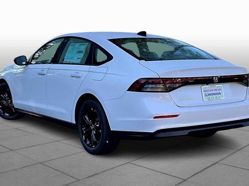 New 2025 Honda Accord SE image 7