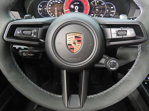Certified 2026 Porsche 911 GT3 RWD image 18