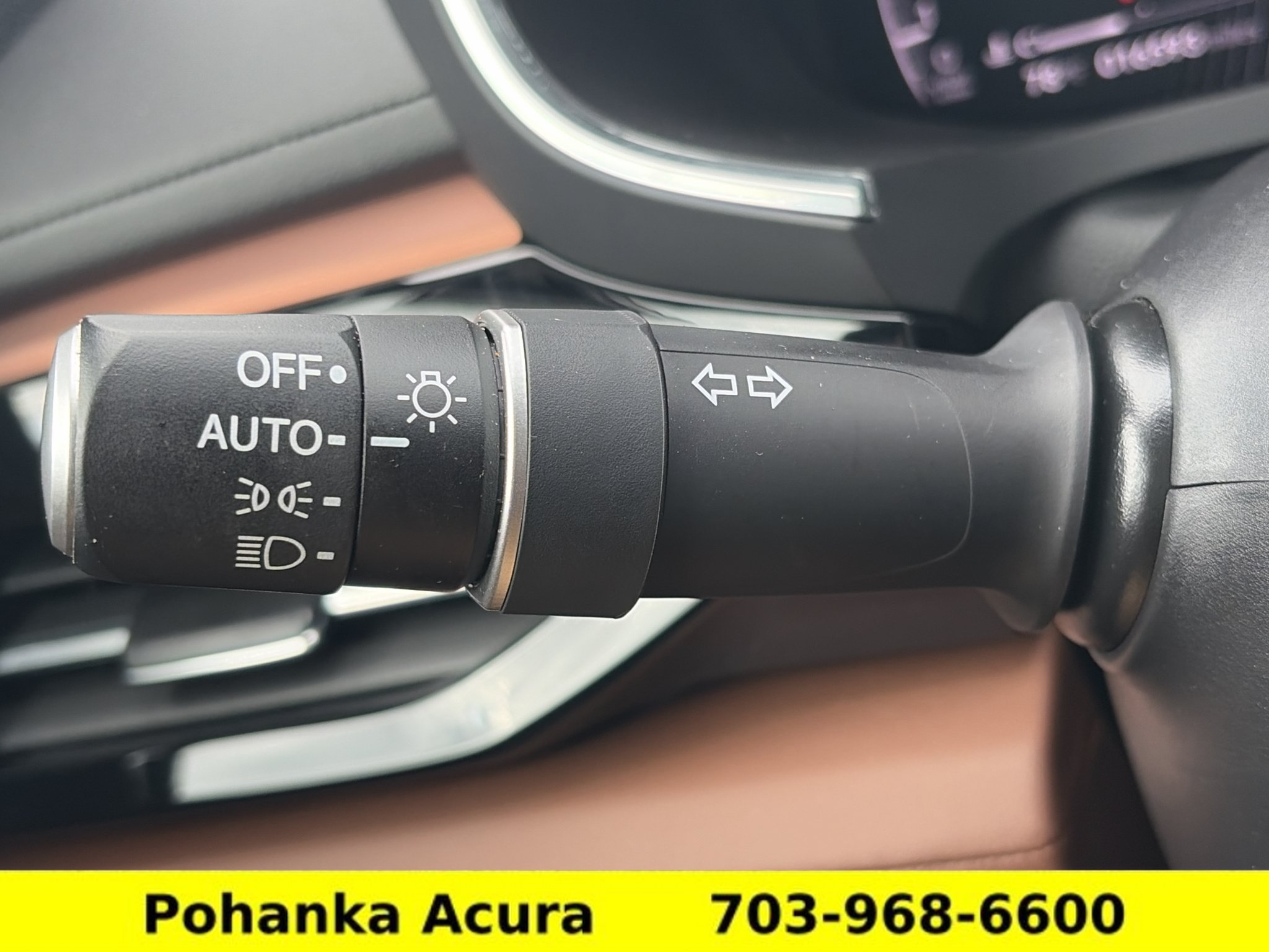 Used 2025 Acura MDX w/ Technology Package AWD/4WD image 10