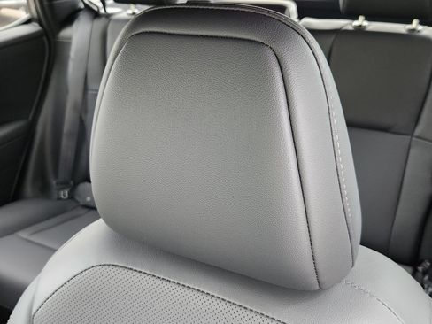 New 2026 Subaru Outback Limited AWD/4WD image 11