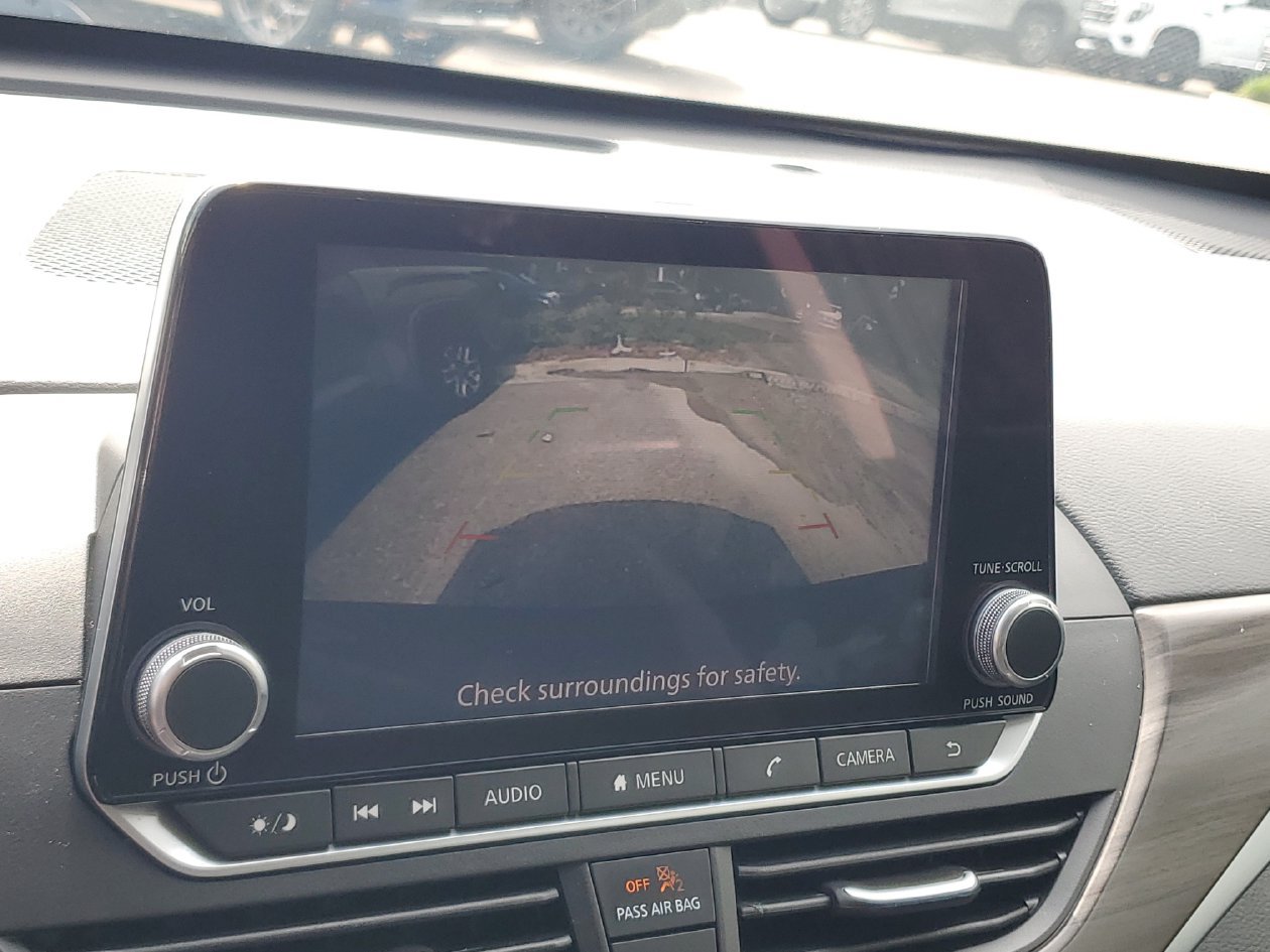 Used 2024 Nissan Altima 2.5 SV FWD image 22