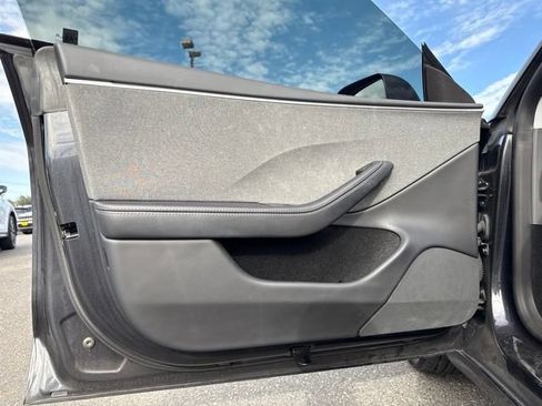 Used 2025 Tesla Model 3 Long Range RWD image 23