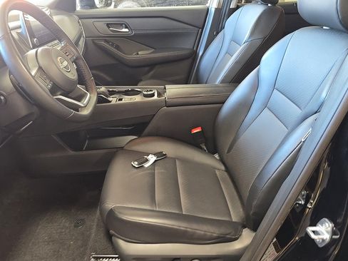 Used 2024 Nissan Rogue SV w/ SV Premium Package AWD/4WD image 8