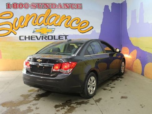 Used 2015 Chevrolet Cruze LT FWD image 8