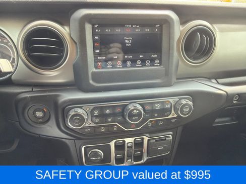 Used 2021 Jeep Wrangler Unlimited Sport AWD/4WD image 9