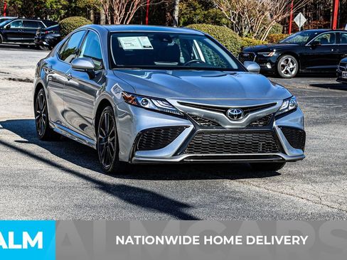 Used 2024 Toyota Camry XSE image 4
