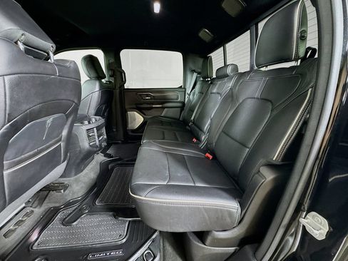 Used 2020 RAM 1500 Limited w/ Black Appearance Package AWD/4WD image 28