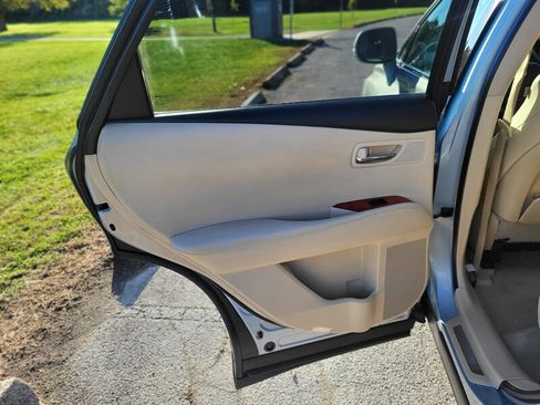 Used 2011 Lexus RX 350 AWD image 25