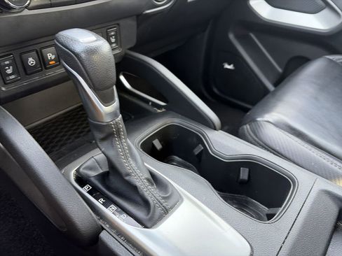 Certified 2024 Nissan Frontier SL w/ Technology Package image 16