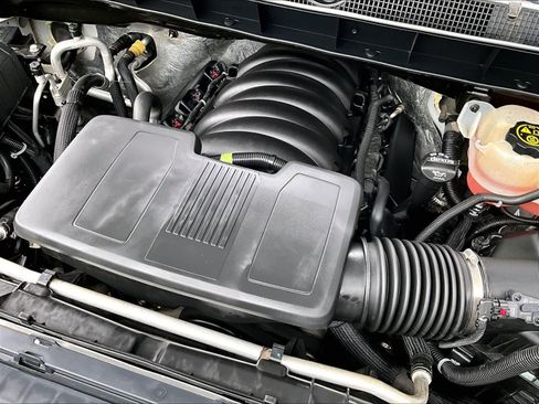 Used 2019 Chevrolet Silverado 1500 Custom Trail Boss w/ Custom Convenience Package image 36