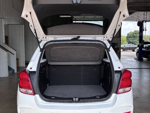 Used 2018 Chevrolet Trax Premier AWD/4WD image 10