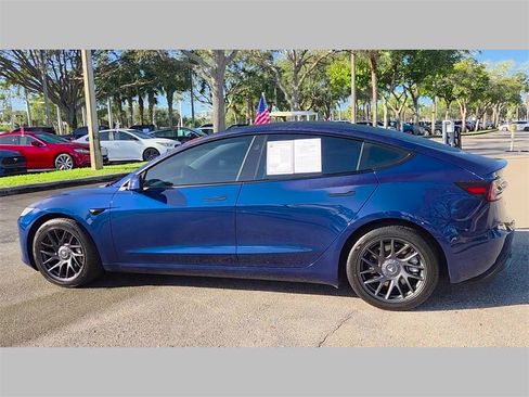 Used 2024 Tesla Model 3 Long Range image 40