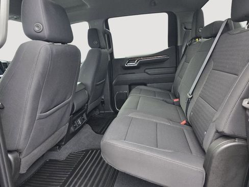 Used 2022 Chevrolet Silverado 1500 LT image 11