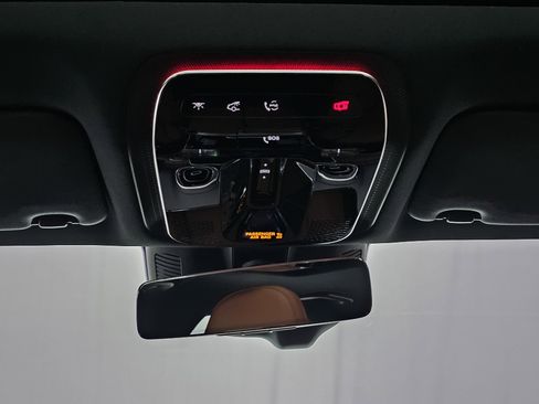 Certified 2025 Mercedes-Benz C 300 4MATIC Sedan image 32