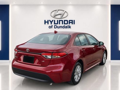 Used 2023 Toyota Corolla LE w/ LE Convenience Package FWD image 4
