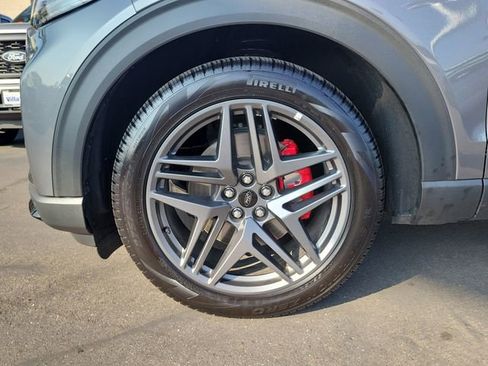 Used 2025 Ford Explorer ST w/ Sun And Sound Package image 25