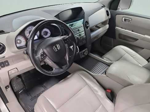Used 2011 Honda Pilot Touring image 29