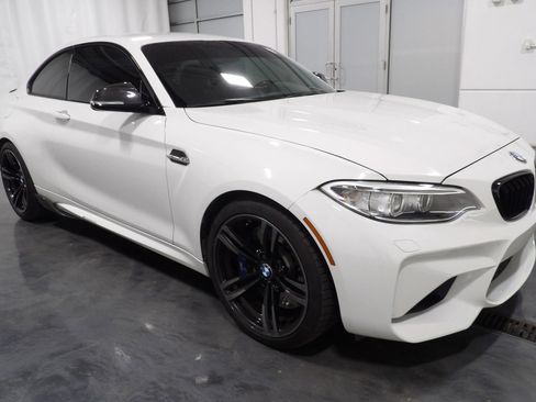 Used 2017 BMW M2 image 2