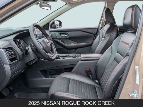 Used 2025 Nissan Rogue SV AWD/4WD image 14