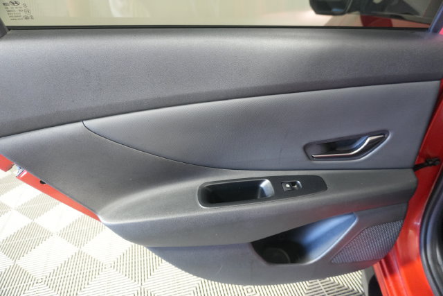 Used 2021 Hyundai Elantra N Line FWD image 32