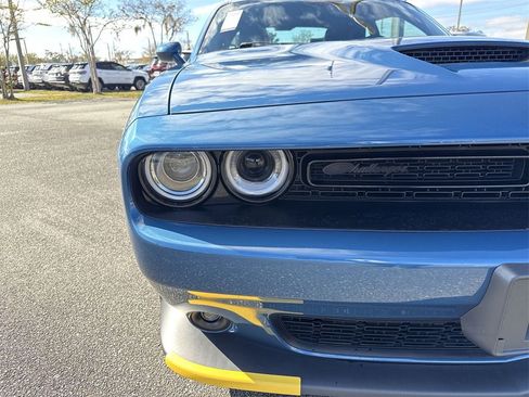 Used 2023 Dodge Challenger GT w/ Plus Package image 9