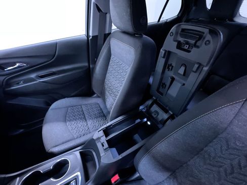 Used 2023 Chevrolet Equinox LT FWD image 29