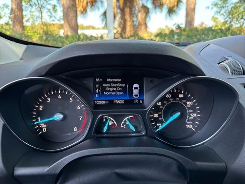 Used 2017 Ford Escape Titanium image 39