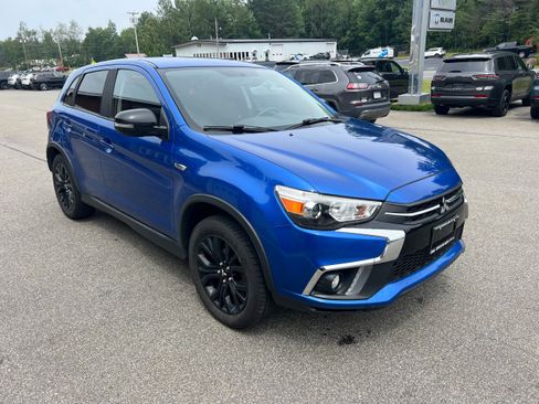 Used 2019 Mitsubishi Outlander Sport ES AWD/4WD image 3