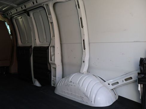 Used 2022 Chevrolet Express 3500 w/ Driver Convenience Package image 44