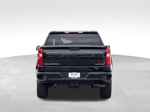 Used 2023 Chevrolet Silverado 1500 Custom RWD image 9