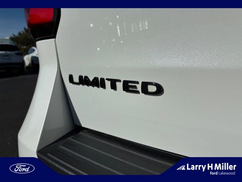 Used 2022 Ford Expedition Max Limited image 23