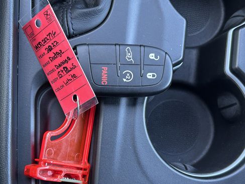 Used 2022 Dodge Durango GT image 36