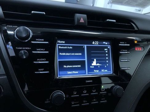 Certified 2020 Toyota Camry LE image 27