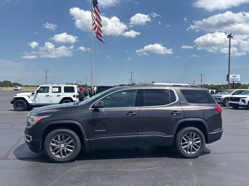 Used 2019 GMC Acadia SLT AWD/4WD image 2