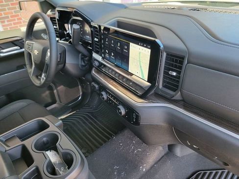 New 2026 Chevrolet Silverado 1500 LT image 17