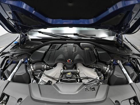 Used 2022 BMW ALPINA B7 xDrive w/ Luxury Rear Seating Package image 59