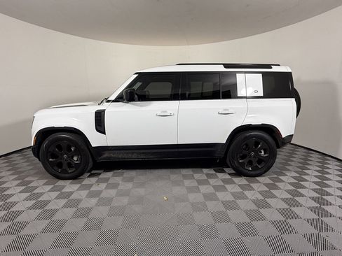 Used 2024 Land Rover Defender 110 X-Dynamic SE image 2