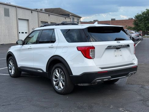 Used 2020 Ford Explorer XLT w/ Equipment Group 202A AWD/4WD image 6