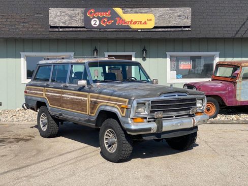 Used 1989 Jeep Grand Wagoneer AWD/4WD image 1