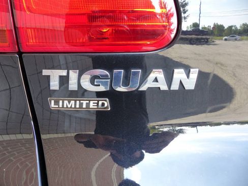 Used 2017 Volkswagen Tiguan S AWD/4WD image 15