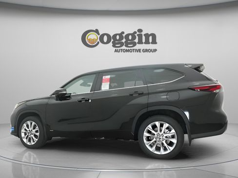 New 2026 Toyota Highlander Limited AWD/4WD image 8