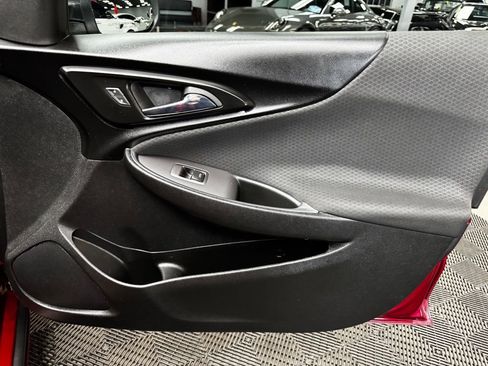 Used 2018 Chevrolet Malibu LT image 57