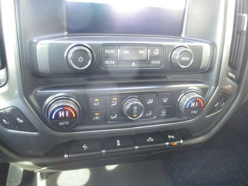 Used 2018 Chevrolet Silverado 1500 LTZ w/ Texas Edition image 11