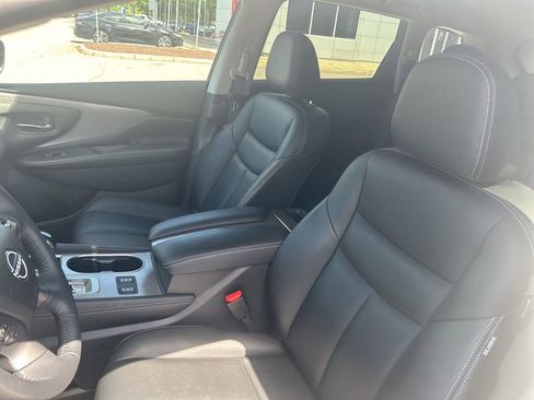 Used 2024 Nissan Murano SV w/ SV Midnight Edition Package FWD image 12