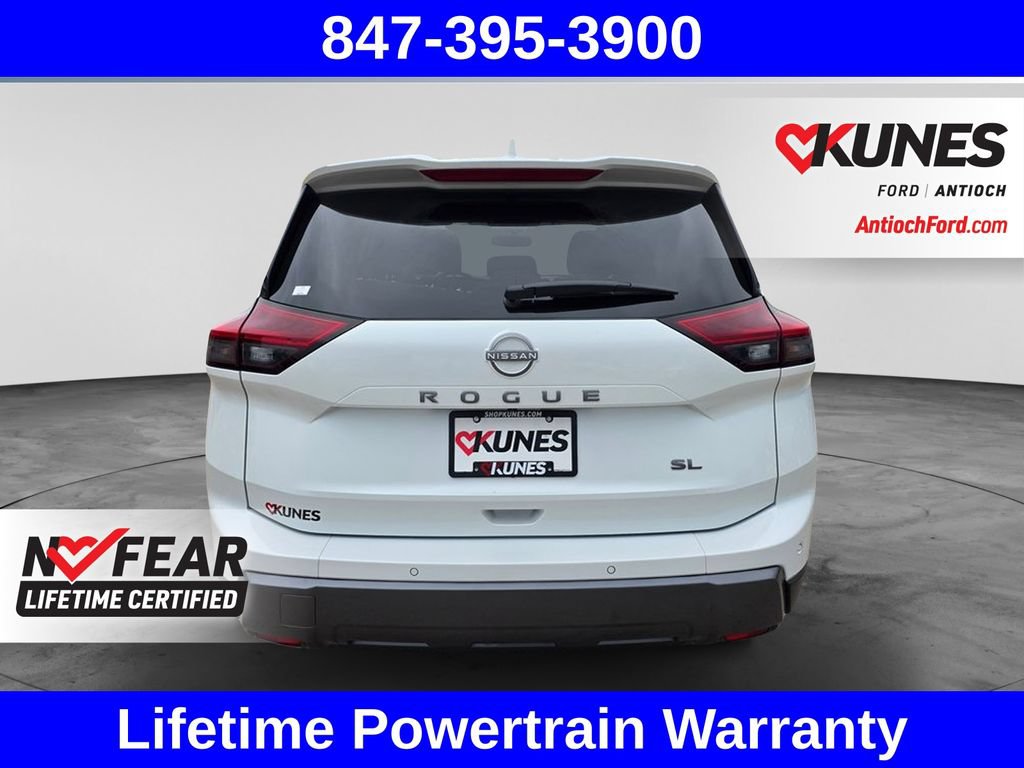 Used 2025 Nissan Rogue SL w/ SL Premium Package FWD image 9