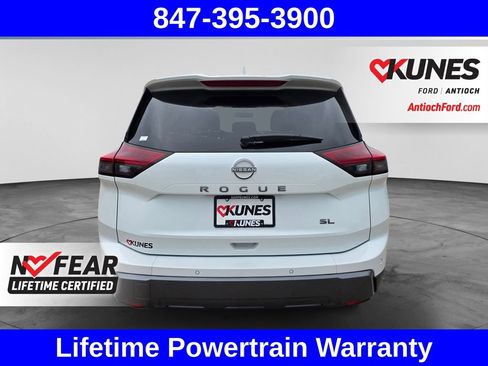 Used 2025 Nissan Rogue SL w/ SL Premium Package FWD image 9