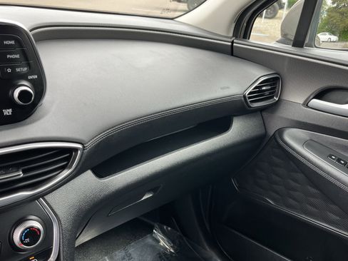 Used 2019 Hyundai Santa Fe SE AWD/4WD image 25