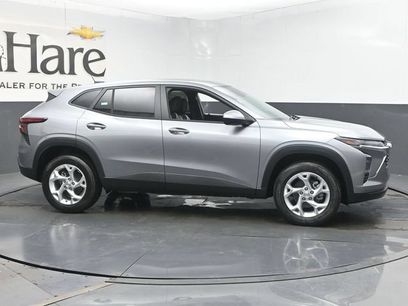 New 2026 Chevrolet Trax LS w/ LS Convenience Package