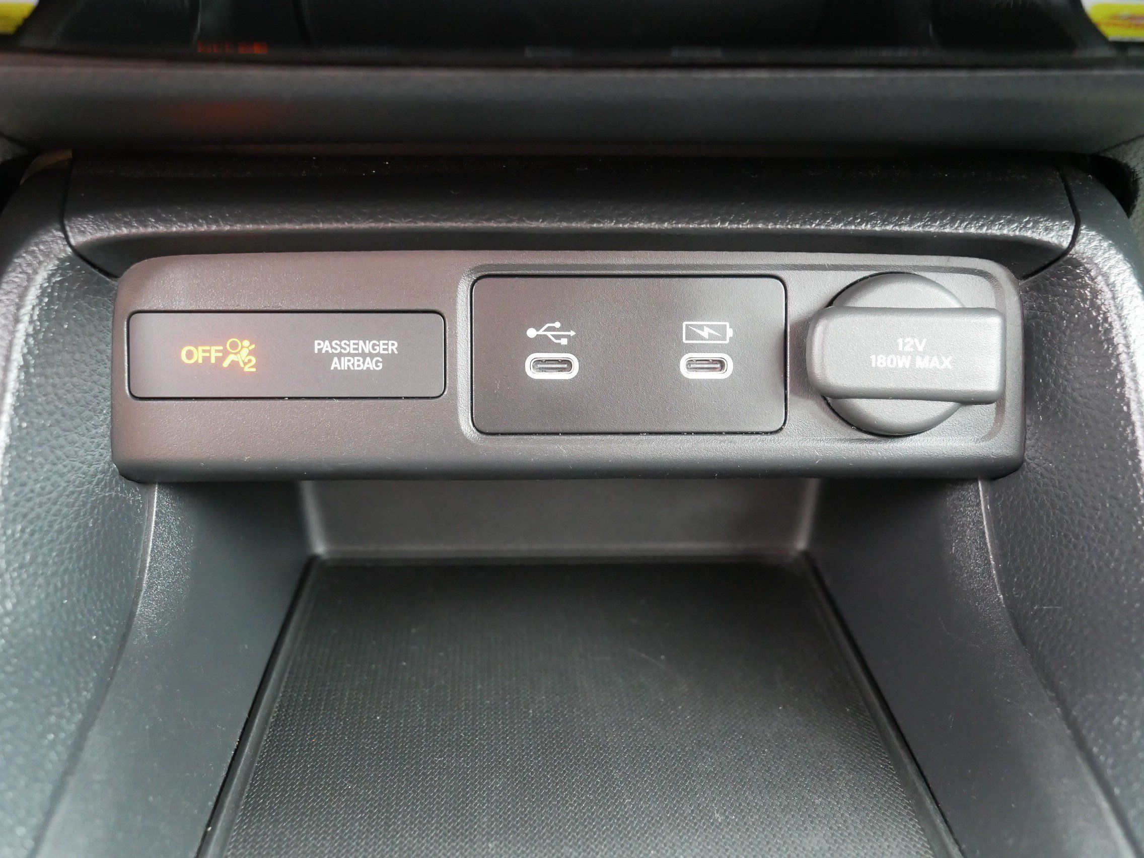 Used 2025 Honda Civic LX image 32