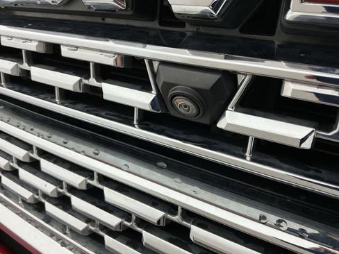 Used 2023 GMC Sierra 2500 Denali AWD/4WD image 11